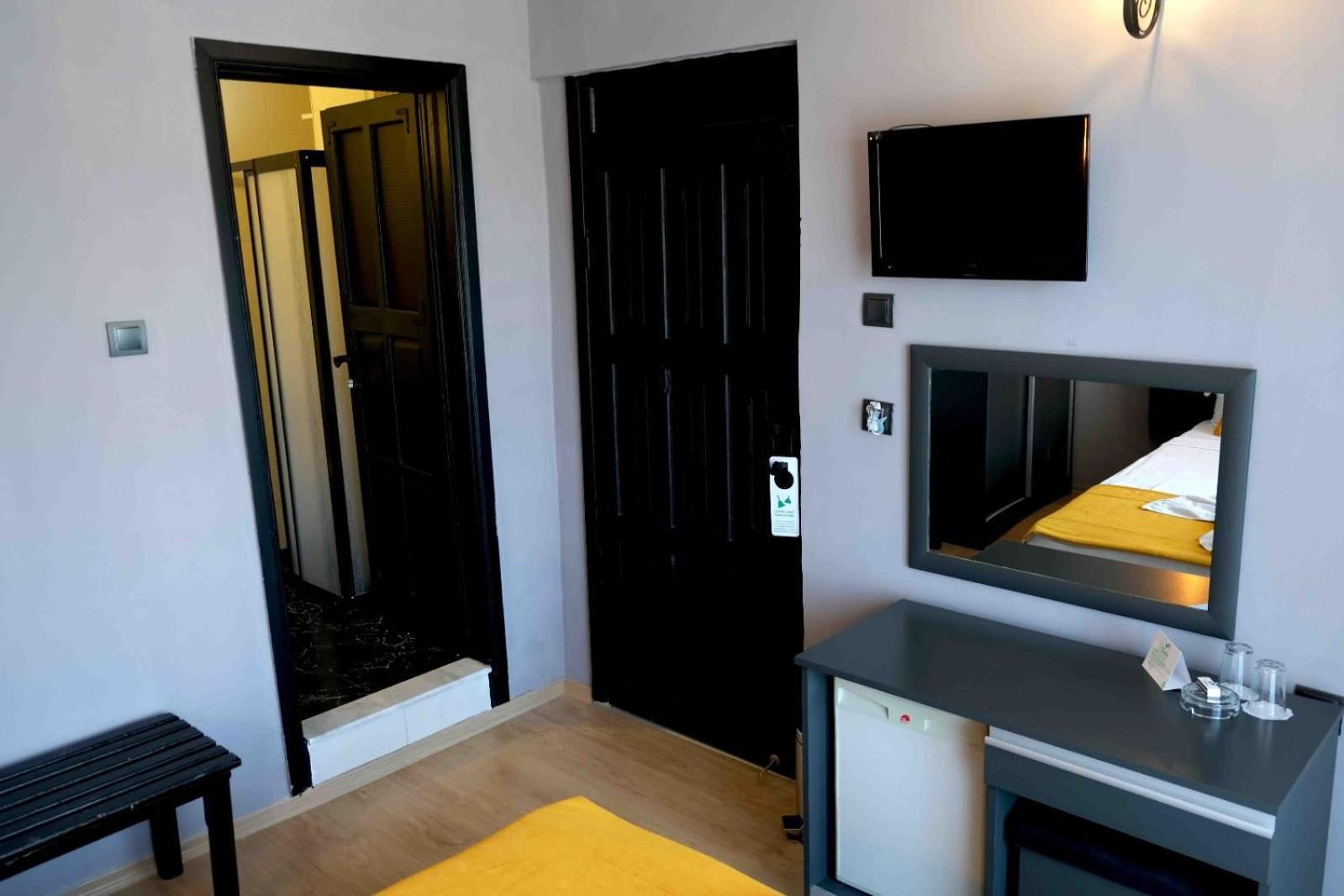 Yasemin Hotel Фетхие Экстерьер фото